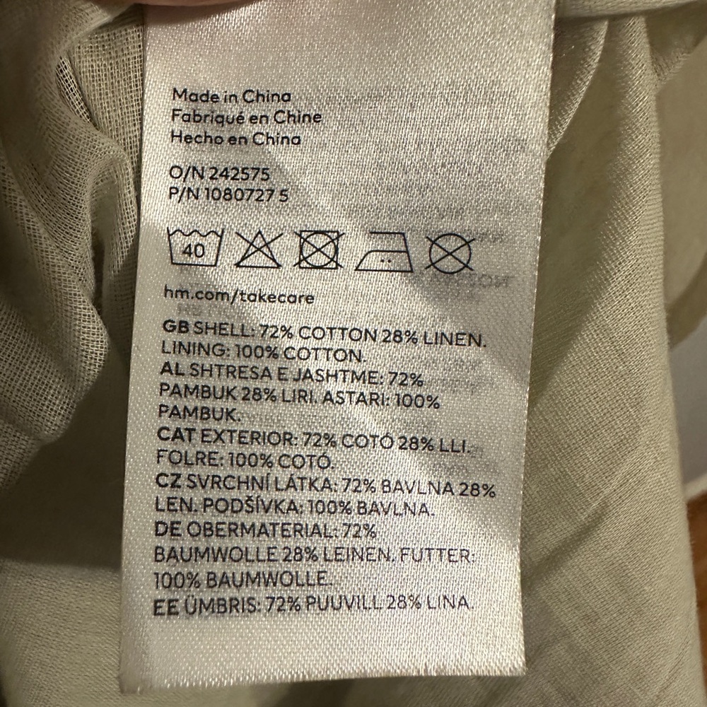 Beige Linen H&M Maxi Dress with colorful Floral Design and Deep V detail size M - Picture 7 of 8